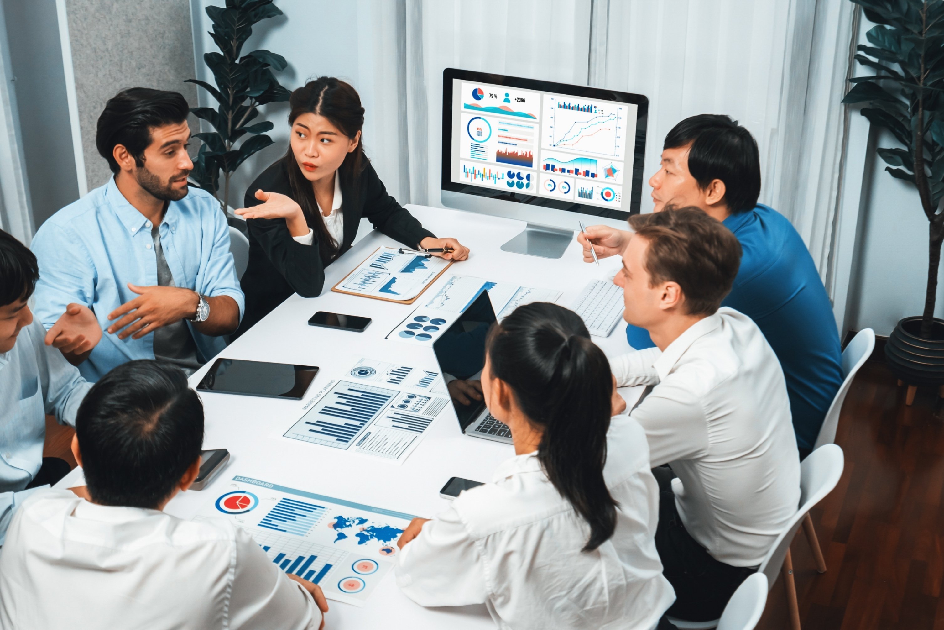 analyst-team-utilizing-bi-fintech-analyze-financial-data-table-meeting-room-businesspeople-analyzing-bi-dashboard-power-business-insight-strategic-marketing-planning-prudent-1